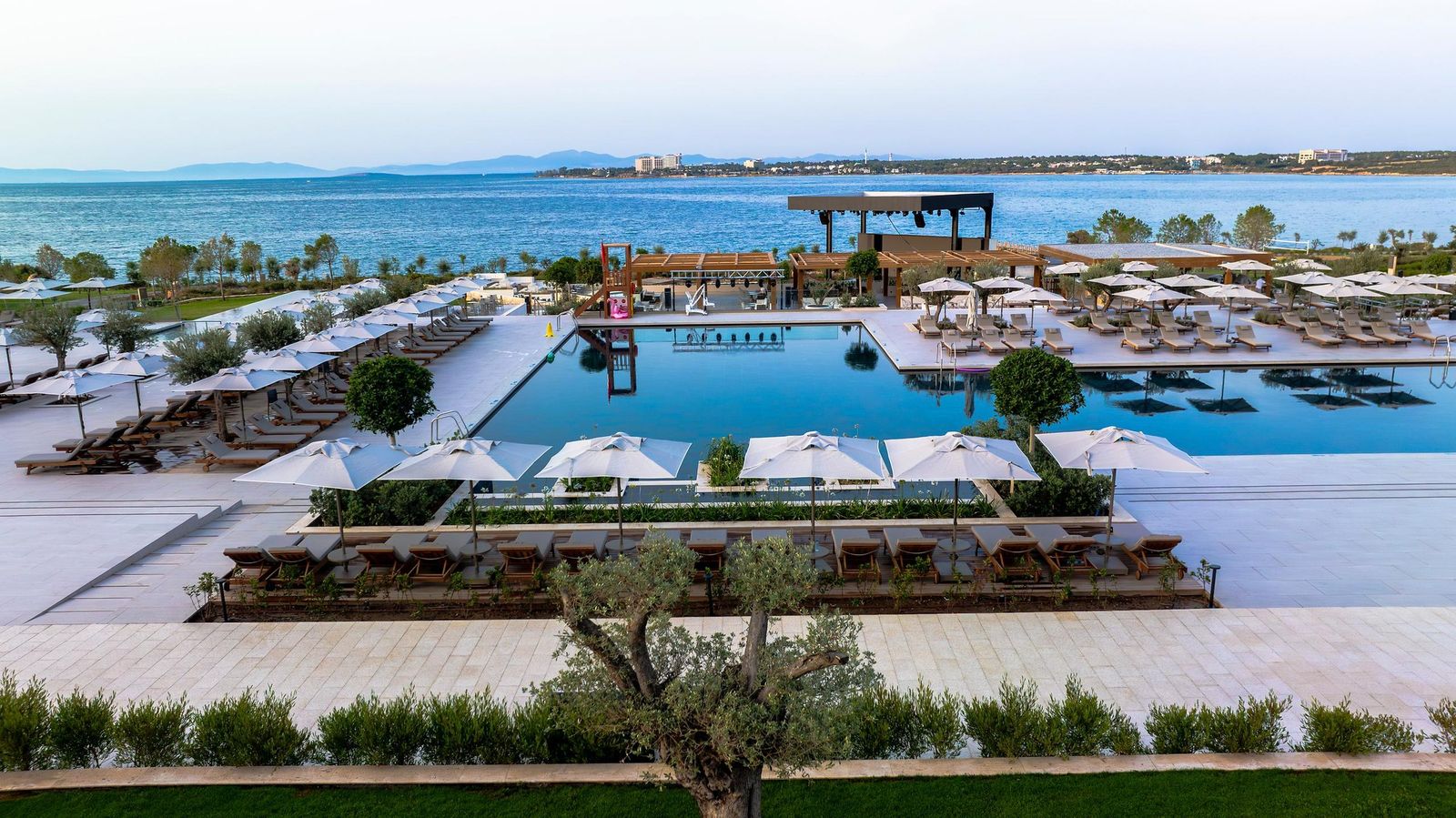 Anda Barut Collection (Bayou Anda) – görsel 1: Genel Görünüm