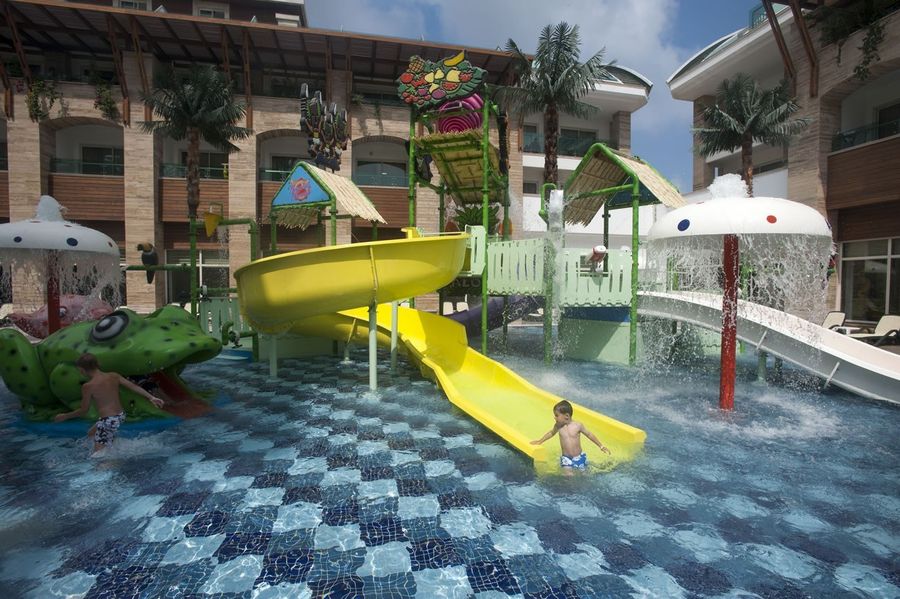 Crystal Waterworld Aqua Collection – görsel 4: Aktivite
