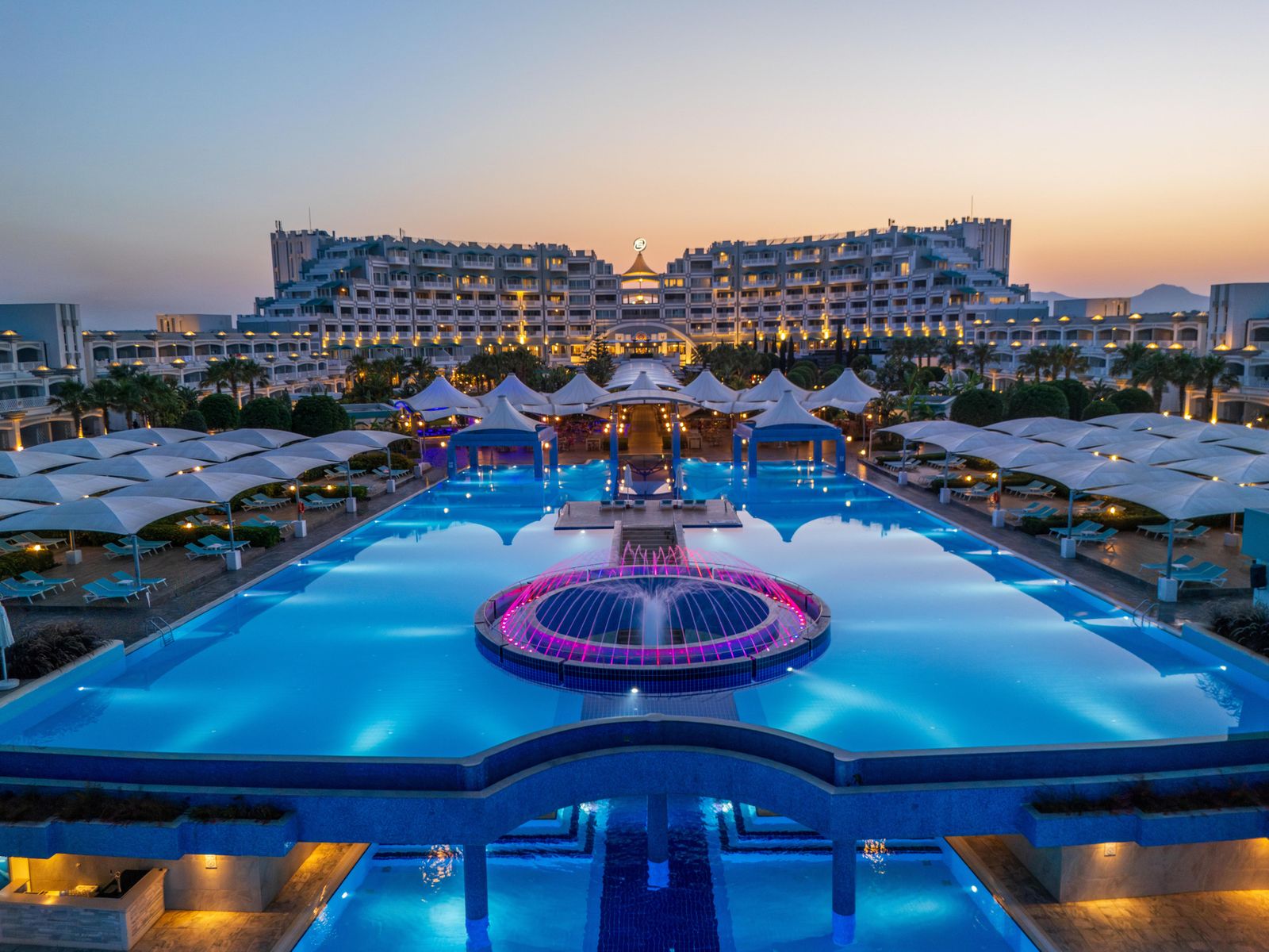 Limak Cyprus Deluxe Hotel – görsel 1: Genel Görünüm