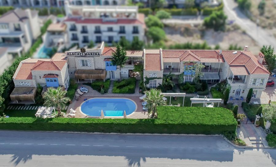 Alaçatı Marina Palace – görsel 2: 