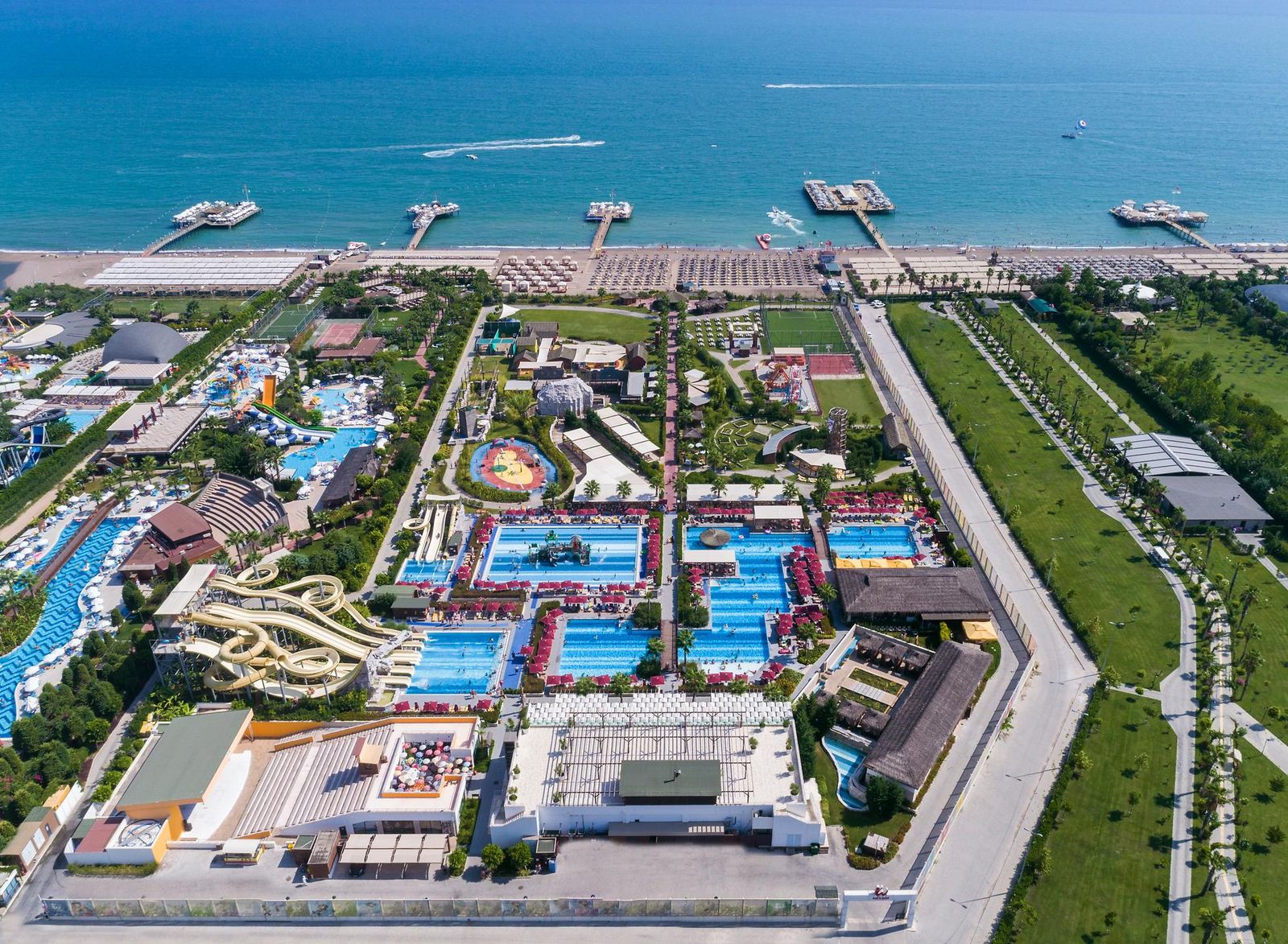 Aska Lara Resort & Spa – görsel 1: Genel Görünüm