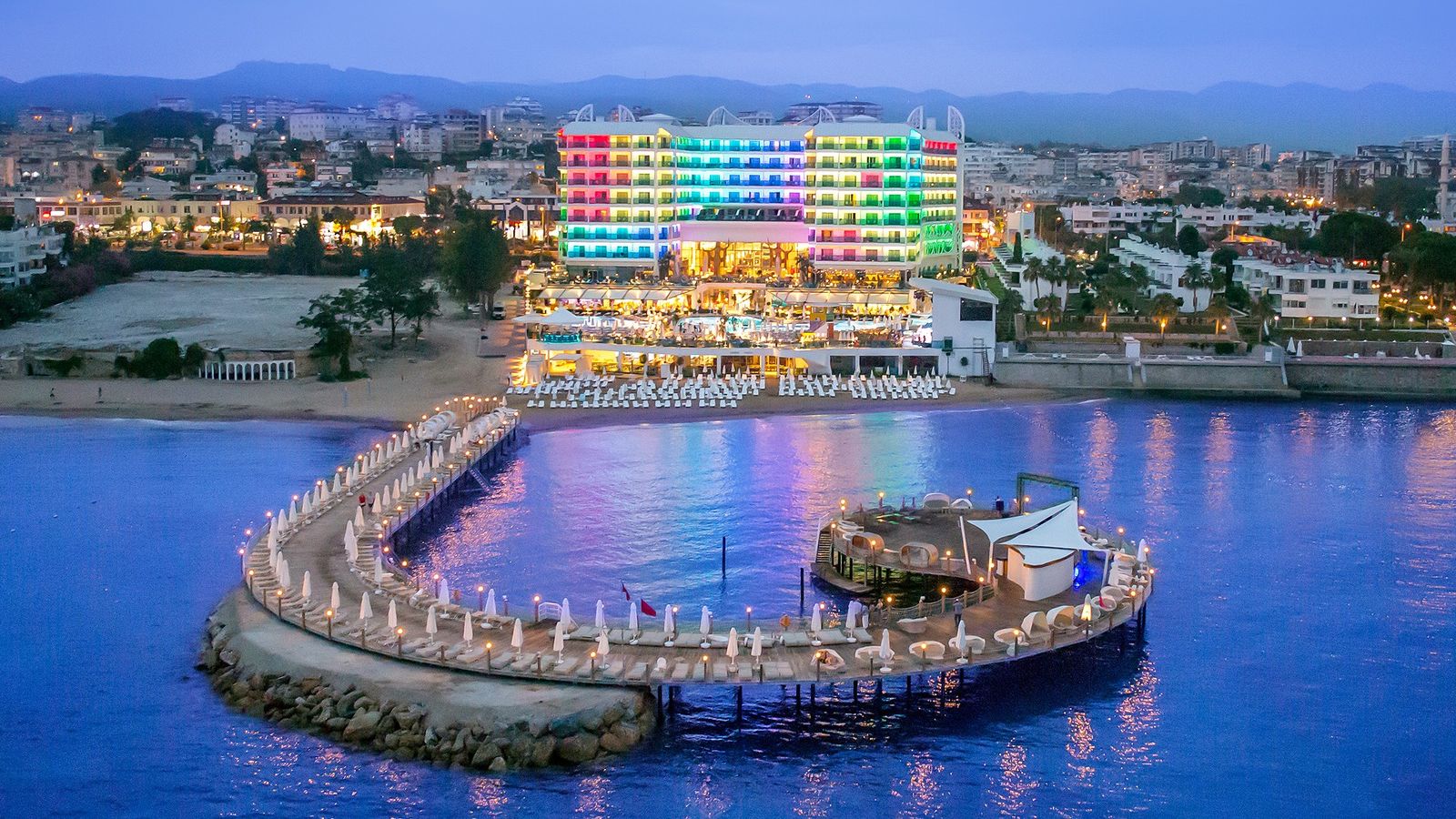 Azura Deluxe Resort & Spa – görsel 1: Genel Görünüm