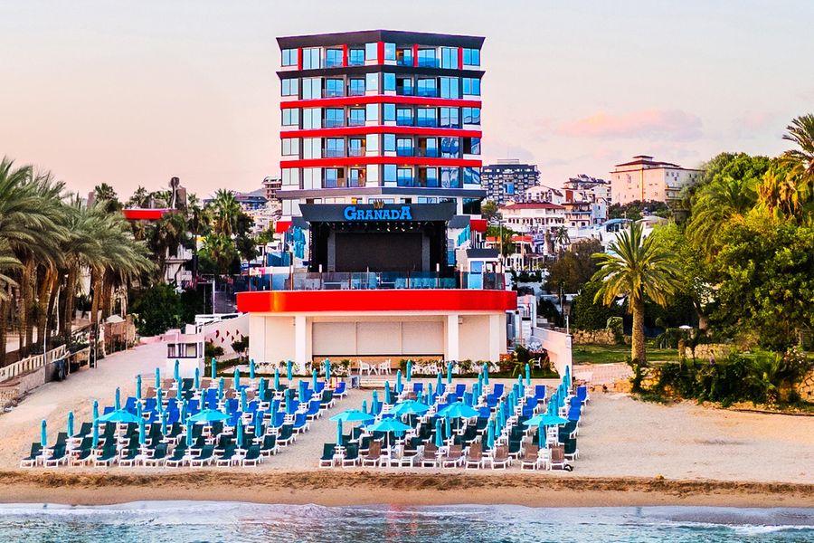 Granada Luxury Red +16 Adult Only – görsel 4: Genel Görünüm