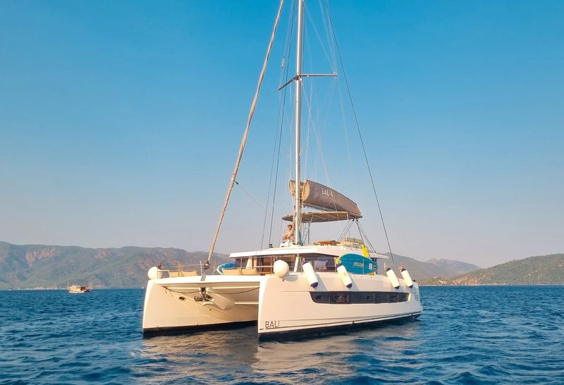 Katamaran Bali 4.8 · Marmaris · 2025