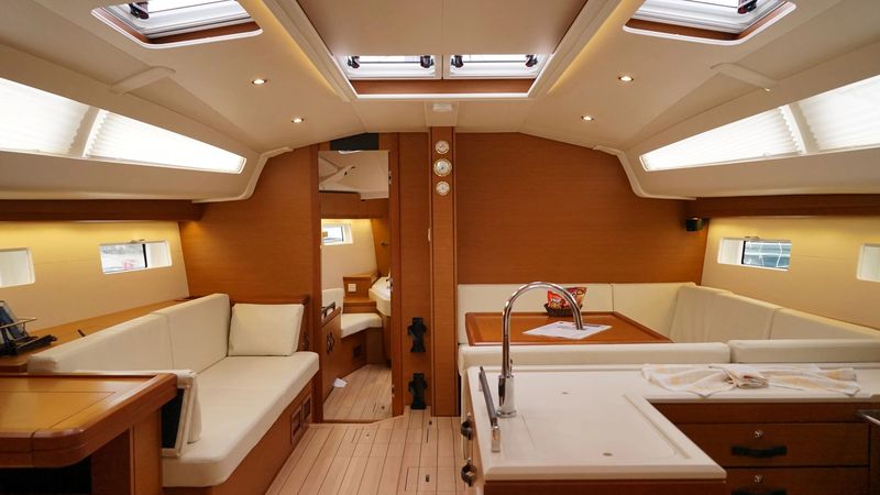 Yelkenli Jeanneau 51 · Marmaris · 2018
