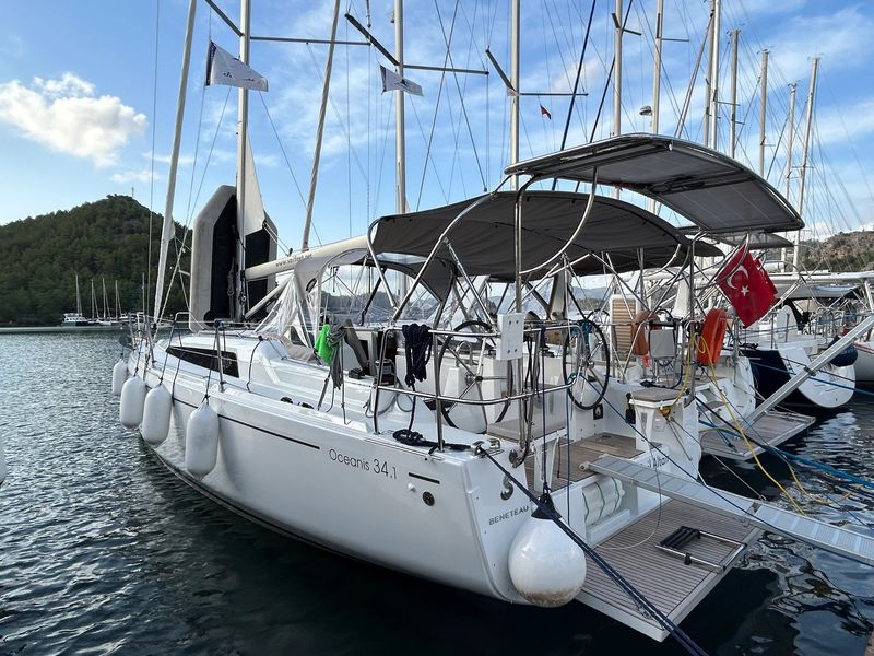 Yelkenli Oceanis 34.1 · Orhaniye · 2023