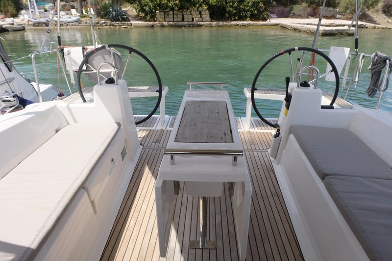 Yelkenli Oceanis 38.1 · Fethiye · 2022