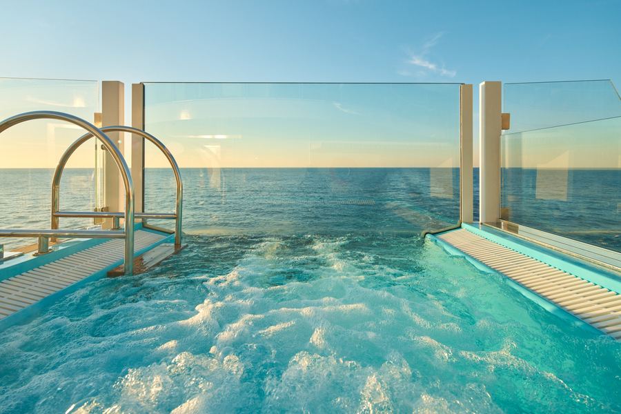 Costa Toscana ile Akdeniz – Jakuzi